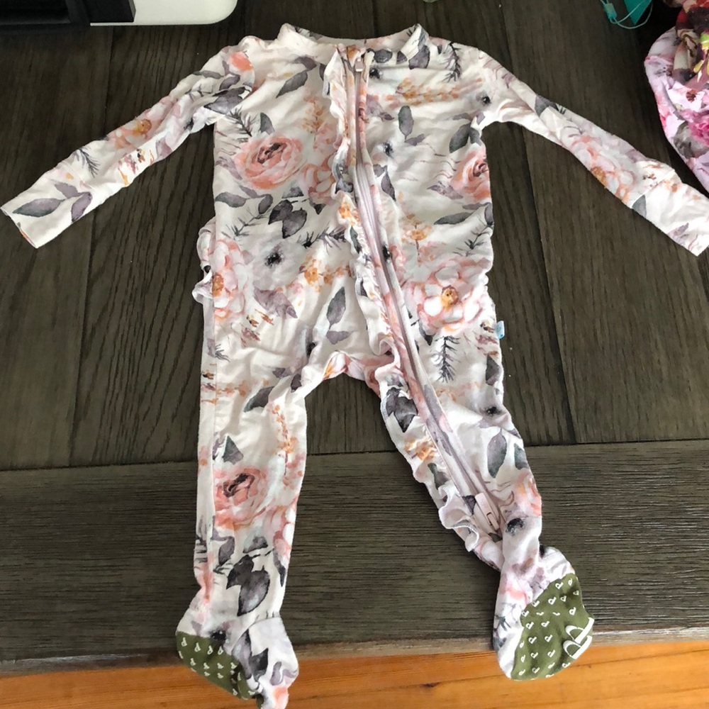 3-6 posh peanut footie